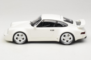 Porsche 911 992 Strosek Giga White GT Spirit 1:18 GT525 Sveķi — attēls 3 no 6