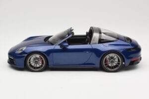 Porsche 911 992 Targa 4 GTS Blue Metallic Minichamps 1:18 155061060 Metāls — attēls 3 no 6