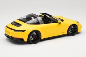 Porsche 911 992 Targa 4 GTS Dzeltens Minichamps 1:18 153061064 Metāls — attēls 2 no 6