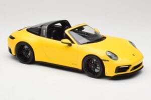 Porsche 911 992 Targa 4 GTS Dzeltens Minichamps 1:18 153061064 Metāls — attēls 4 no 6