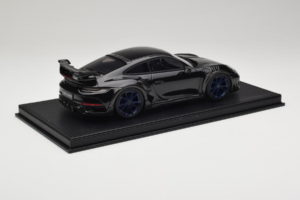 Porsche 911 992 TechArt GTstreet R Melns Ar Ziliem Diskiem TechArt 1:18 REMC009 Sveķi — attēls 3 no 6
