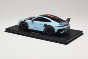 Porsche 911 992 TechArt GTstreet R Gulf Blue TechArt 1:18 REMC010 Sveķi — attēls 5 no 6