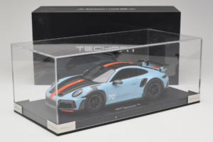 Porsche 911 992 TechArt GTstreet R Gulf Blue TechArt 1:18 REMC010 Sveķi — attēls 6 no 6