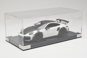 Porsche 911 992 TechArt GTstreet R Balts Ar Melniem Diskiem TechArt 1:18 REMC013 Sveķi — attēls 2 no 6
