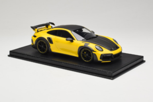 Porsche 911 992 TechArt GTstreet R Dzeltens Ar Melniem Diskiem TechArt 1:18 REMC011 Sveķi — attēls 4 no 6