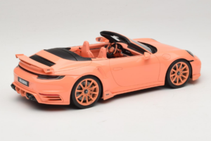 Porsche 911 992 Turbo S Cabriolet Brabus 900 Peetch GT Spirit 1:18 GT564 Sveķi — attēls 2 no 6