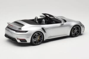 Porsche 911 992 Turbo S Kabriolets Sudrabs Minichamps 1:18 155069082 Metāls — attēls 2 no 6