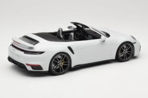 Porsche 911 992 Turbo S Kabriolets White Metallic Minichamps 1:18 155069080 Metāls — attēls 2 no 6
