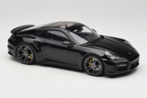 Porsche 911 992 Turbo S Melns Minichamps 1:18 WAP02117BOL002 Metāls — attēls 4 no 6