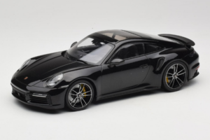 Porsche 911 992 Turbo S Melns Minichamps 1:18 WAP02117BOL002 Metāls