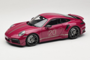 Porsche 911 992 Turbo S Coupe Sport Design Sarkans Minichamps 1:18 113069075 Metāls