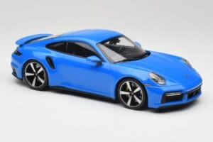 Porsche 911 992 Turbo S Gentian Zils Minichamps 1:18 155069074 Metāls — attēls 4 no 6