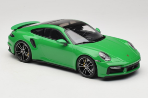 Porsche 911 992 Turbo S Zaļš Minichamps 1:18 153069077 Metāls — attēls 4 no 6