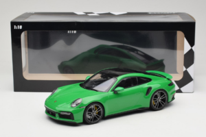 Porsche 911 992 Turbo S Zaļš Minichamps 1:18 153069077 Metāls — attēls 6 no 6