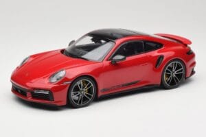 Porsche 911 992 Turbo S Sarkans Minichamps 1:18 155069070 Metāls
