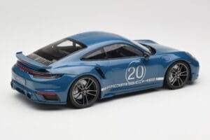 Porsche 911 992 Turbo S Sport Design Package Gentian Blue Metallic Minichamps 1:18 155069170 Metāls — attēls 2 no 6
