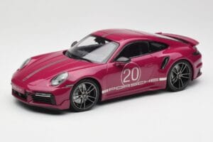 Porsche 911 992 Turbo S ar Sport Design Package Sarkans Minichamps 1:18 155069172 Metāls