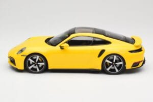 Porsche 911 992 Turbo S Dzeltens Minichamps 1:18 155069071 Metāls — attēls 3 no 6
