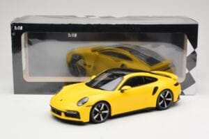Porsche 911 992 Turbo S Dzeltens Minichamps 1:18 155069071 Metāls — attēls 6 no 6