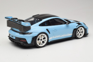Porsche 911 992.1 GT3 RS Gulf Blue GT Spirit 1:12 GT497 Sveķi — attēls 2 no 6
