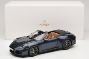 Porsche 911 992.2 Carrera Kabriolets Yachting Blue Norev 1:18 187180 Metāls — attēls 8 no 8