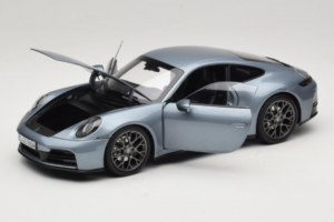 Porsche 911 992.2 Carrera Polar Silver Metallic Norev 1:18 187170 Metāls — attēls 2 no 8