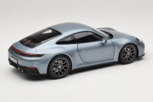 Porsche 911 992.2 Carrera Polar Silver Metallic Norev 1:18 187170 Metāls — attēls 3 no 8
