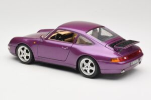 Porsche 911 993 Carrera Violets Bburago 1:18 3060-M2 Metāls — attēls 7 no 8