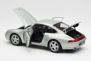 Porsche 911 993 Carrera Sudrabs AUTOart 1:18 78131 Metāls — attēls 5 no 8