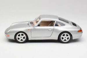 Porsche 911 993 Carrera Sudrabs Bburago 1:18 3050-M1 Metāls — attēls 3 no 8