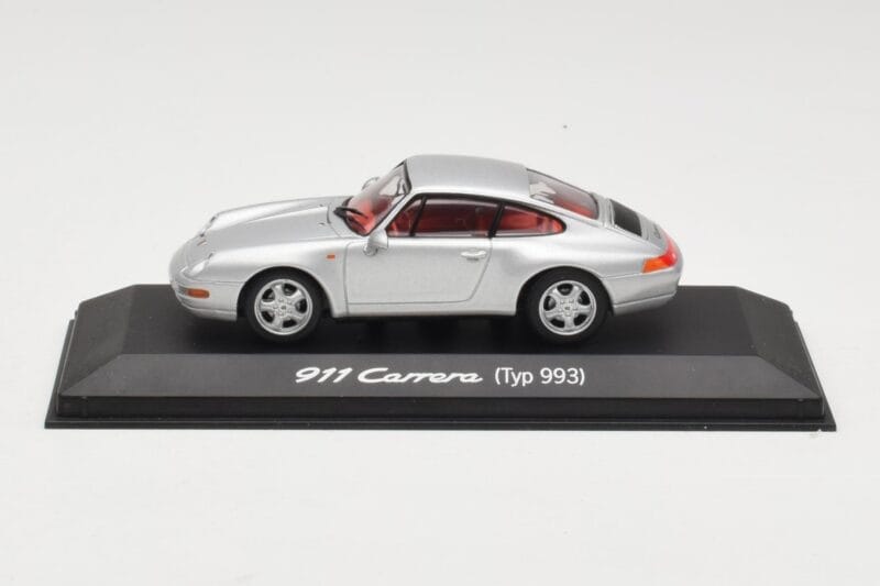 Porsche 911 993 Carrera Sudrabs Minichamps 1:43 WAP02003597 Metāls