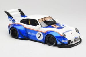 Porsche 911 993 RWB X Liberty Walk Balts Ar Zilu GT Spirit 1:18 GT530 Sveķi — attēls 4 no 8