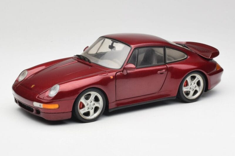 Porsche 911 993 Turbo Arena Sarkans Metāliski UT Models 1:18 27811 Metāls