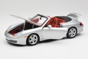 Porsche 911 996 Kabriolets Sudrabs Gate 1:18 1052 Metāls — attēls 2 no 8