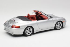 Porsche 911 996 Kabriolets Sudrabs Gate 1:18 1052 Metāls — attēls 3 no 8