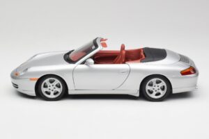 Porsche 911 996 Kabriolets Sudrabs Gate 1:18 1052 Metāls — attēls 4 no 8