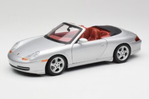 Porsche 911 996 Kabriolets Sudrabs Gate 1:18 1052 Metāls