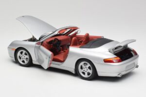 Porsche 911 996 Kabriolets Sudrabs Gate 1:18 1052 Metāls — attēls 5 no 8