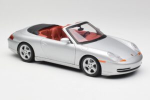 Porsche 911 996 Kabriolets Sudrabs Gate 1:18 1052 Metāls — attēls 6 no 8