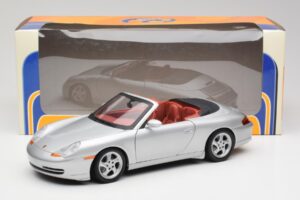 Porsche 911 996 Kabriolets Sudrabs Gate 1:18 1052 Metāls — attēls 8 no 8