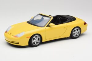 Porsche 911 996 Kabriolets Speed Dzeltens UT Models 1:18 27906 Metāls
