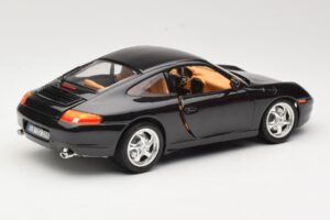Porsche 911 996 Carrera Melns Bburago 1:18 3385-M2 Metāls — attēls 3 no 8