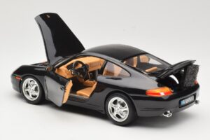 Porsche 911 996 Carrera Melns Bburago 1:18 3385-M2 Metāls — attēls 5 no 8