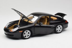 Porsche 911 996 Carrera Melns Gate 1:18 1043 Metāls — attēls 2 no 8