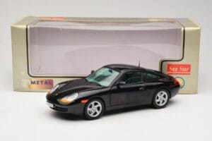 Porsche 911 996 Carrera Melns Sun Star 1:18 1202 Metāls — attēls 8 no 8