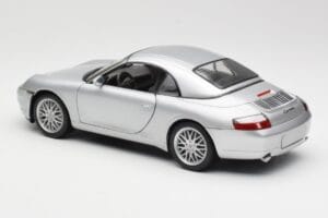 Porsche 911 996 Carrera Kabriolets Sudrabs Hot Wheels 1:18 213595 Metāls — attēls 7 no 8