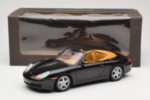 Porsche 911 996 Carrera Kabriolets Melns UT Models 1:18 WAP02100997 Metāls — attēls 8 no 8