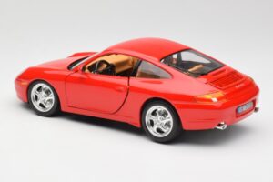 Porsche 911 996 Carrera Sarkans Bburago 1:18 3385 Metāls — attēls 7 no 8