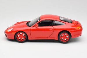 Porsche 911 996 Carrera Sarkans Ierobežots Izdevums Bburago 1:18 3385-M1 Metāls — attēls 4 no 8