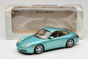 Porsche 911 996 Green Metallic UT Models 1:18 27901 Metāls — attēls 8 no 8